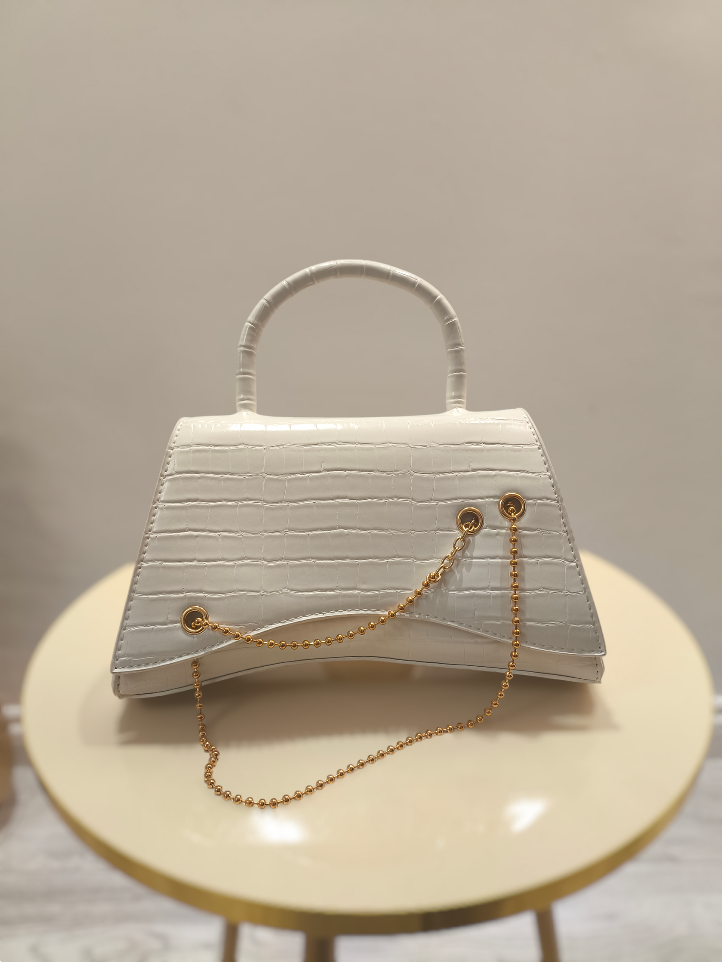 Stylish faux style handbag for woman