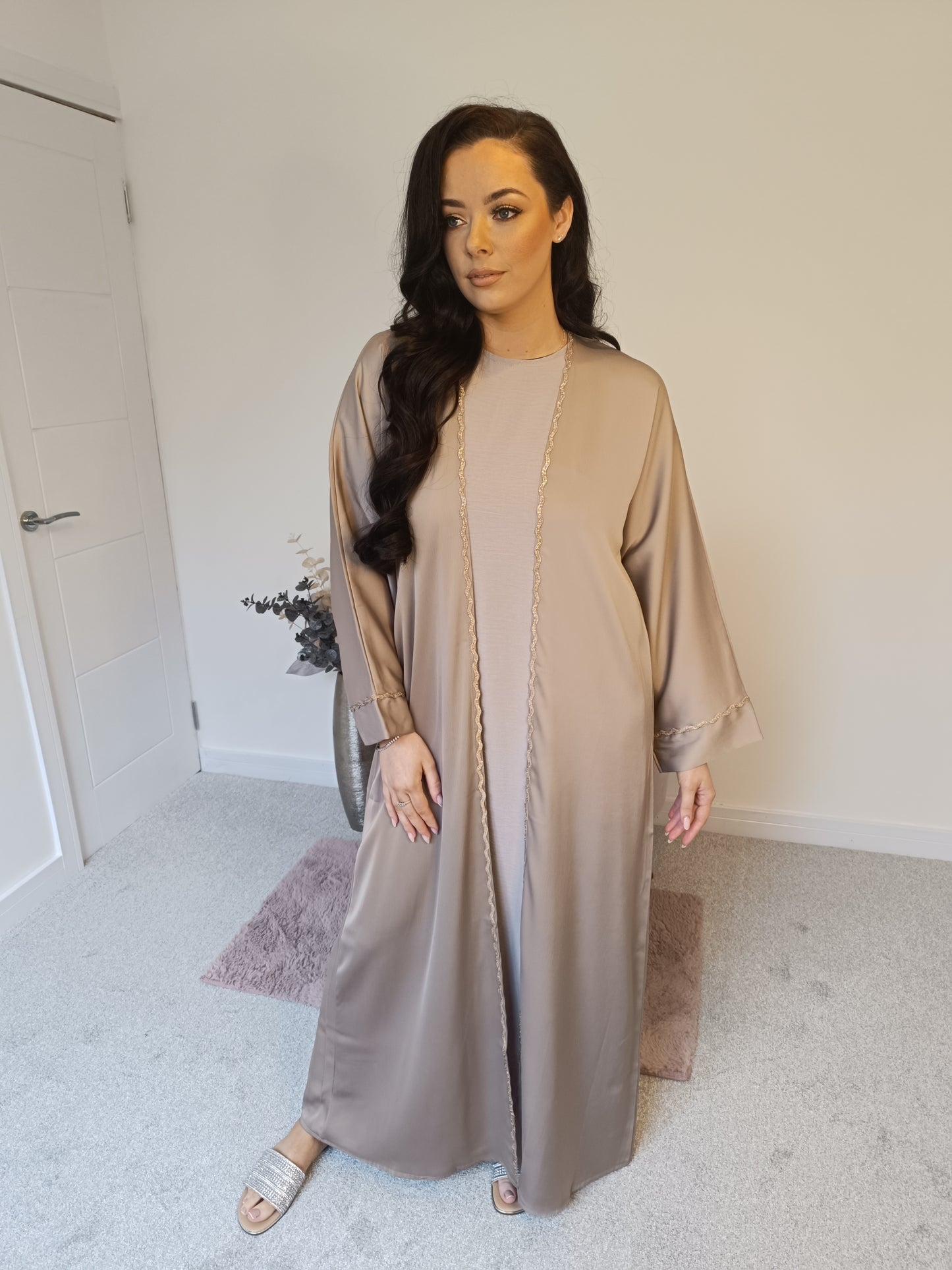 Aliyah womens silk abaya